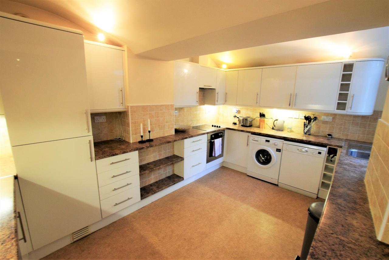 Meridian Way - Your Apartment ブリストル エクステリア 写真
