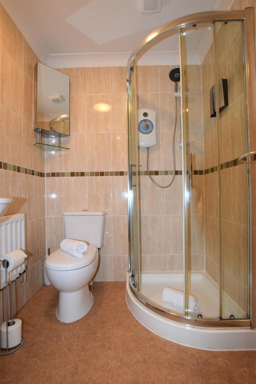 Meridian Way - Your Apartment ブリストル エクステリア 写真